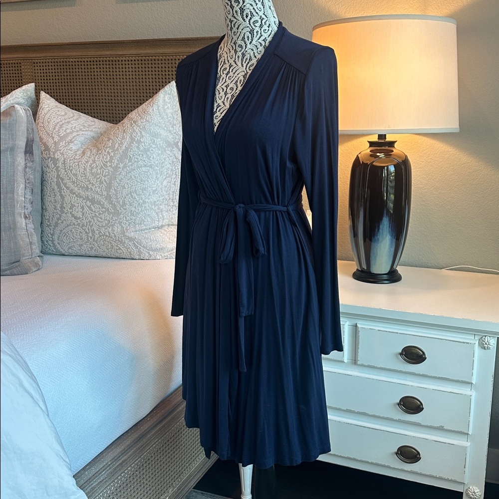 A Pea In The Pod Belted Maternity Robe In Navy - Picture 7 of 9